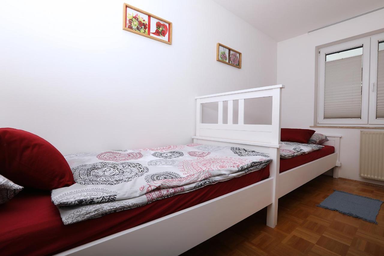 Apartma Dolinar Gorenja Vas  Exterior foto
